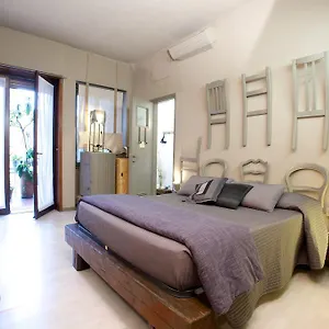 Bed+art Centrale B&B