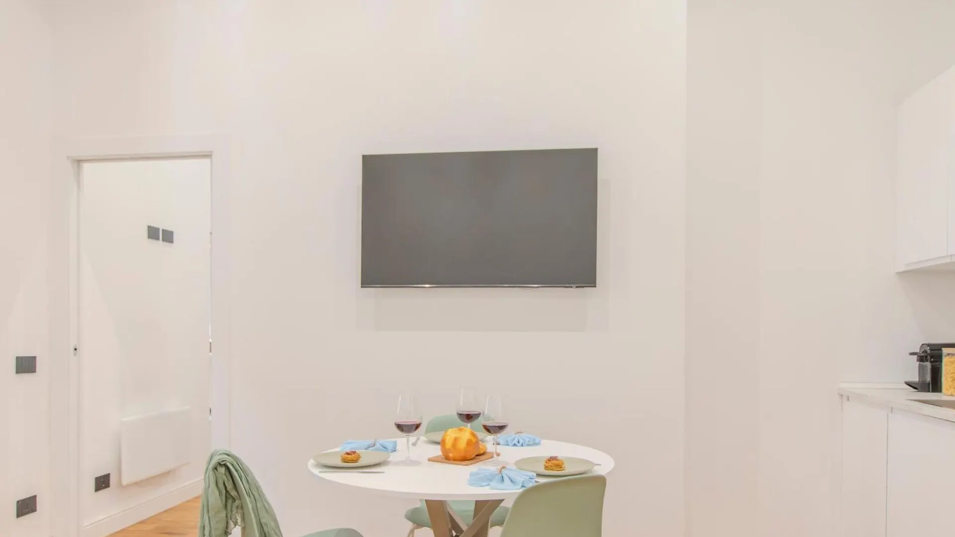 We Home - Menabrea21 Milano